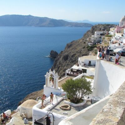 pricey greek living in 2025