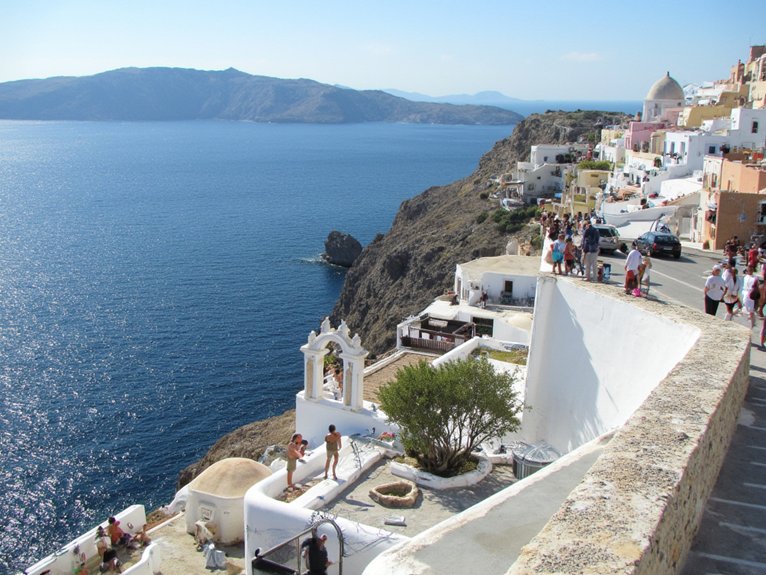 pricey greek living in 2025