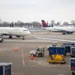 Ryanair skelbia skrydžių atšaukimą dėl degalų krizės