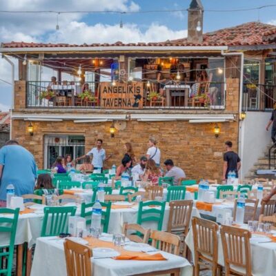 Arbatpinigių įpročiai Graikijoje skiriasi