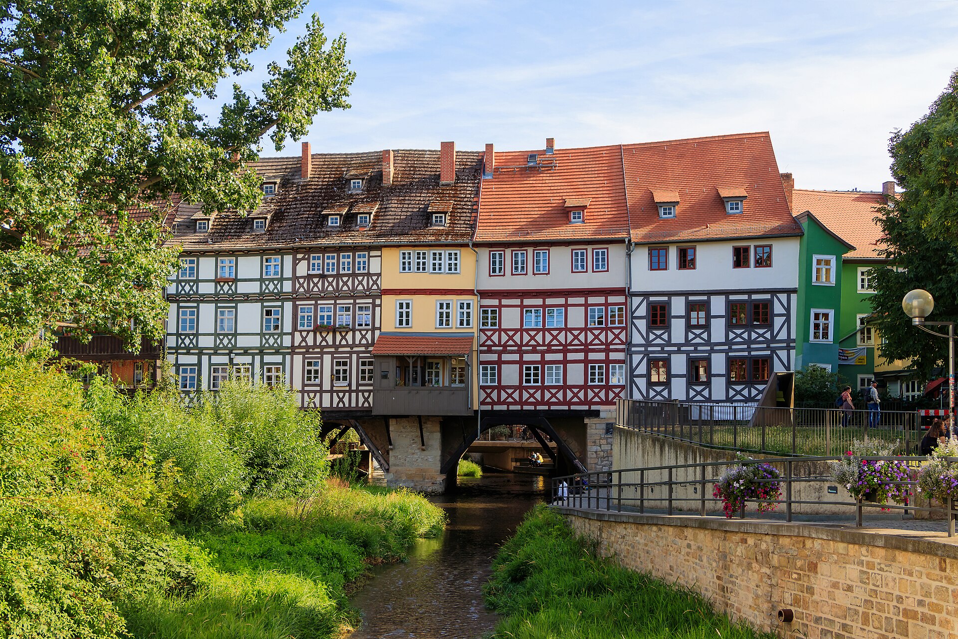 Nuotrauka: H. Zell, CC BY-SA 3.0, <a href="https://commons.wikimedia.org/wiki/File:Erfurt_-_Krmerbrcke_2_-_8