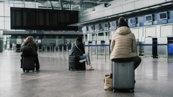 Streikų banga Europos oro uostuose: spalio datos, kurias keliautojams verta žinoti