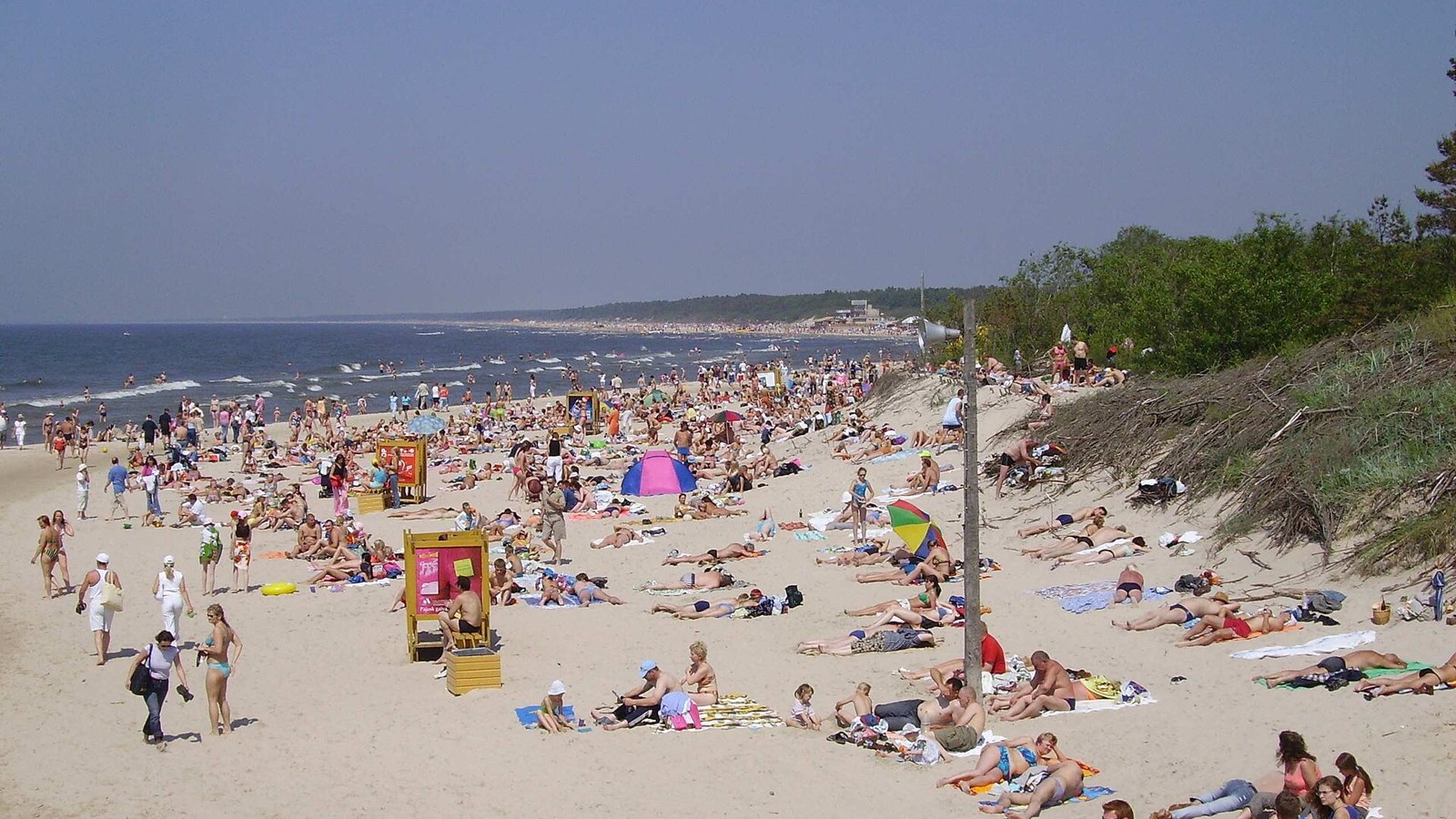 15 metų dukra su šeima vasaras leido mamos bute prie jūros. Šiemet mama jį išnuomojo turistams ir paaiškino kodėl