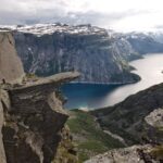 Trolltunga ir Preikestolen rudenį: kodėl tos pačios nuotraukos vietoje dabar dažniau baigiasi gelbėtojų iškvietimu